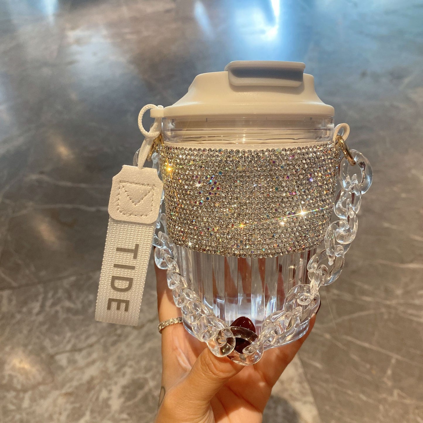 Large Capacity Portable Water Cup Luxury Diamond-Encrusted Chain Handheld Direct Drinking Coffee Cup Export Cross-Border Hot Sale Manufacturer Direct Sale