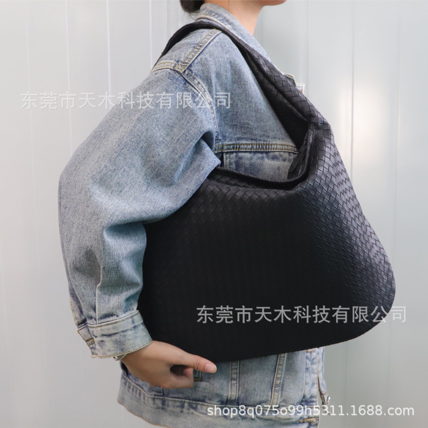 817d18ef-7983-44d8-8b81-d4efd149f267