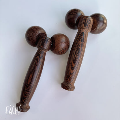 Manufacturer Supply Small Portable Wooden Crafts Chicken Wing Wood Full Body Rolling Crafts