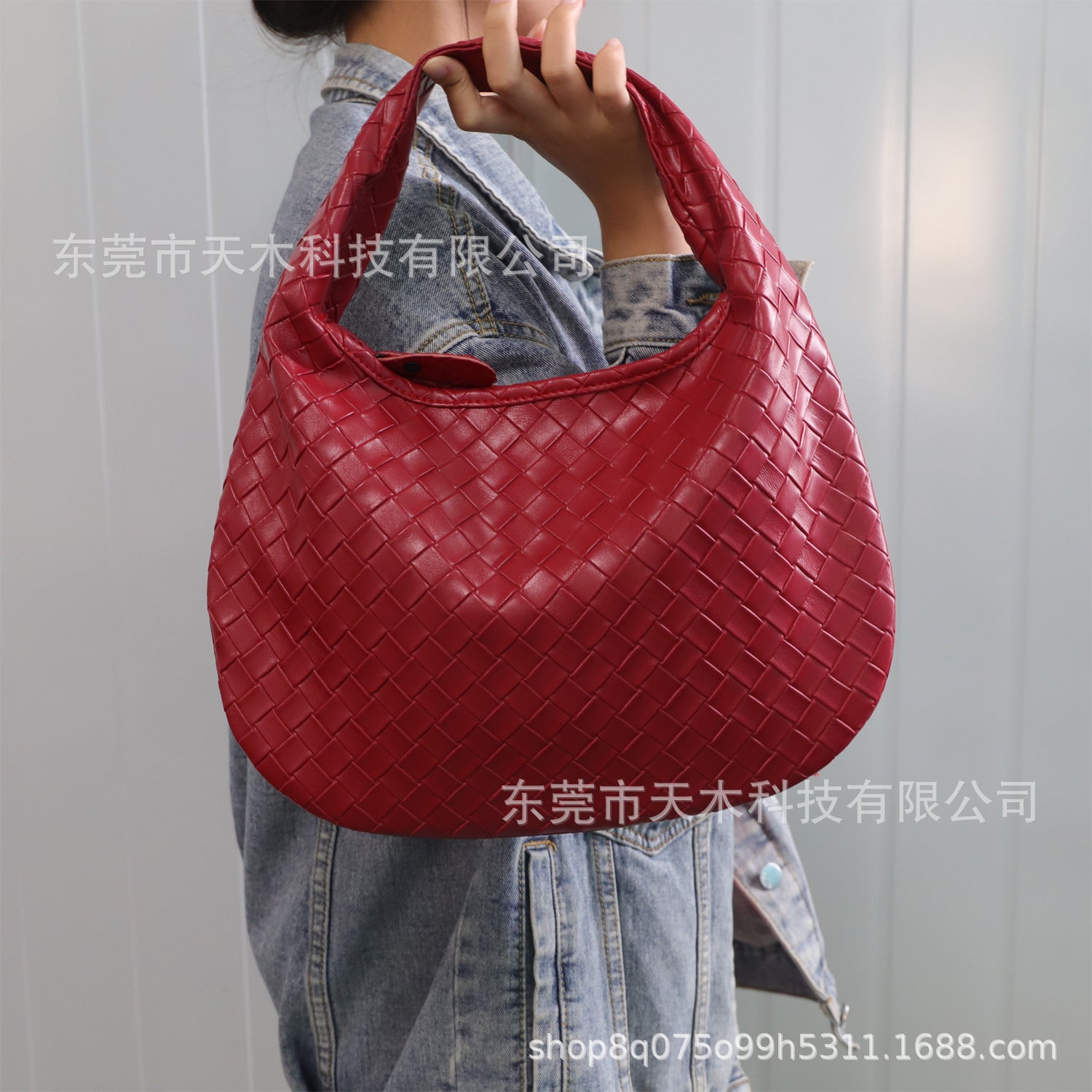 13446211-8118-4188-bcbd-b5059876b66a